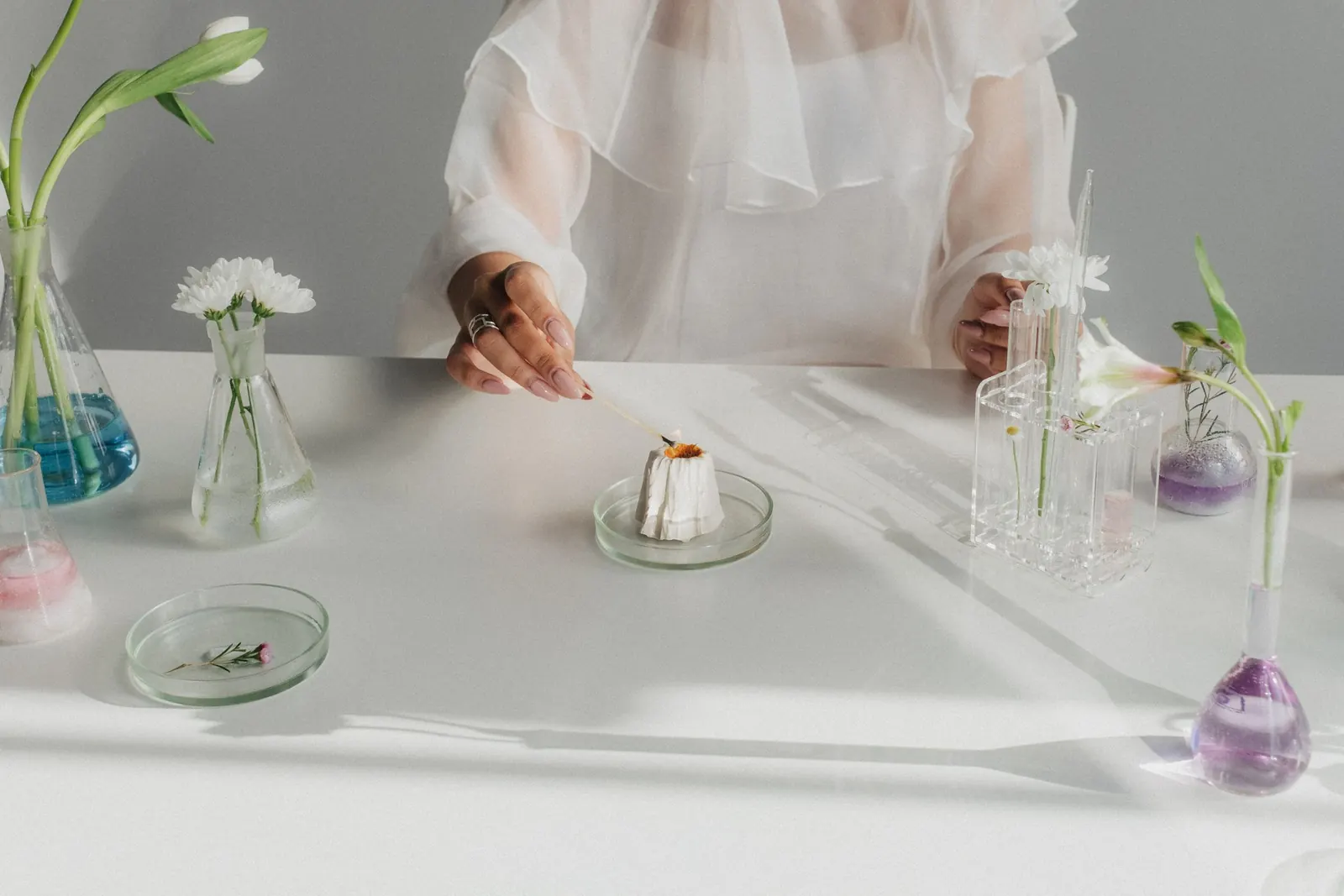 Portada del artículo sobre perfumería e inteligencia artificial